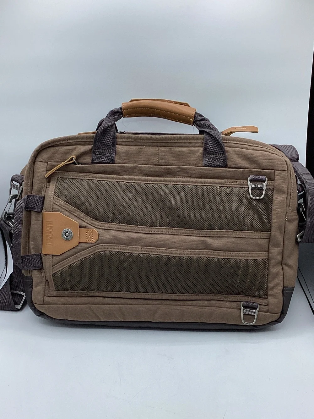 Duluth Trading Co two tone